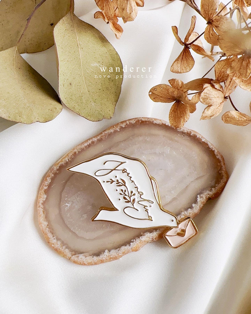 NOVE Wanderer Love Letters Journal Clip