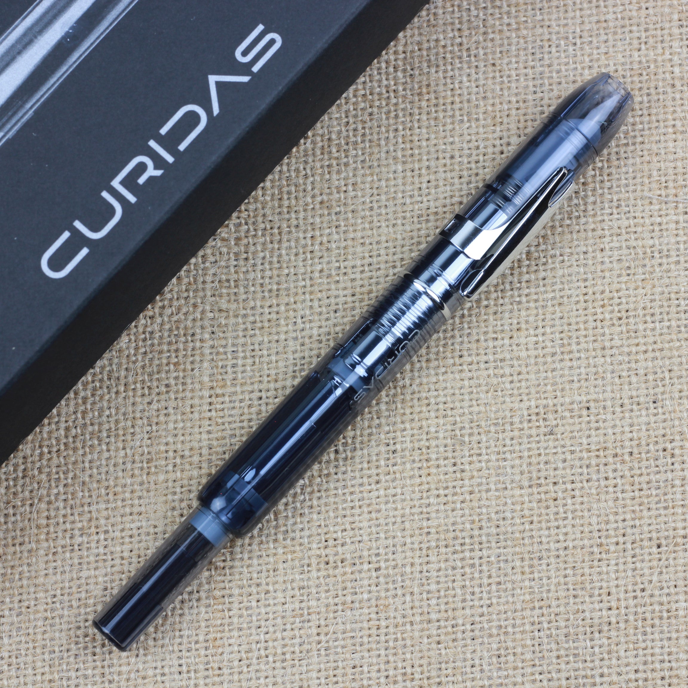 PLATINUM CURIDAS Fountain Pen + Gift Box : Graphite Smoke M
