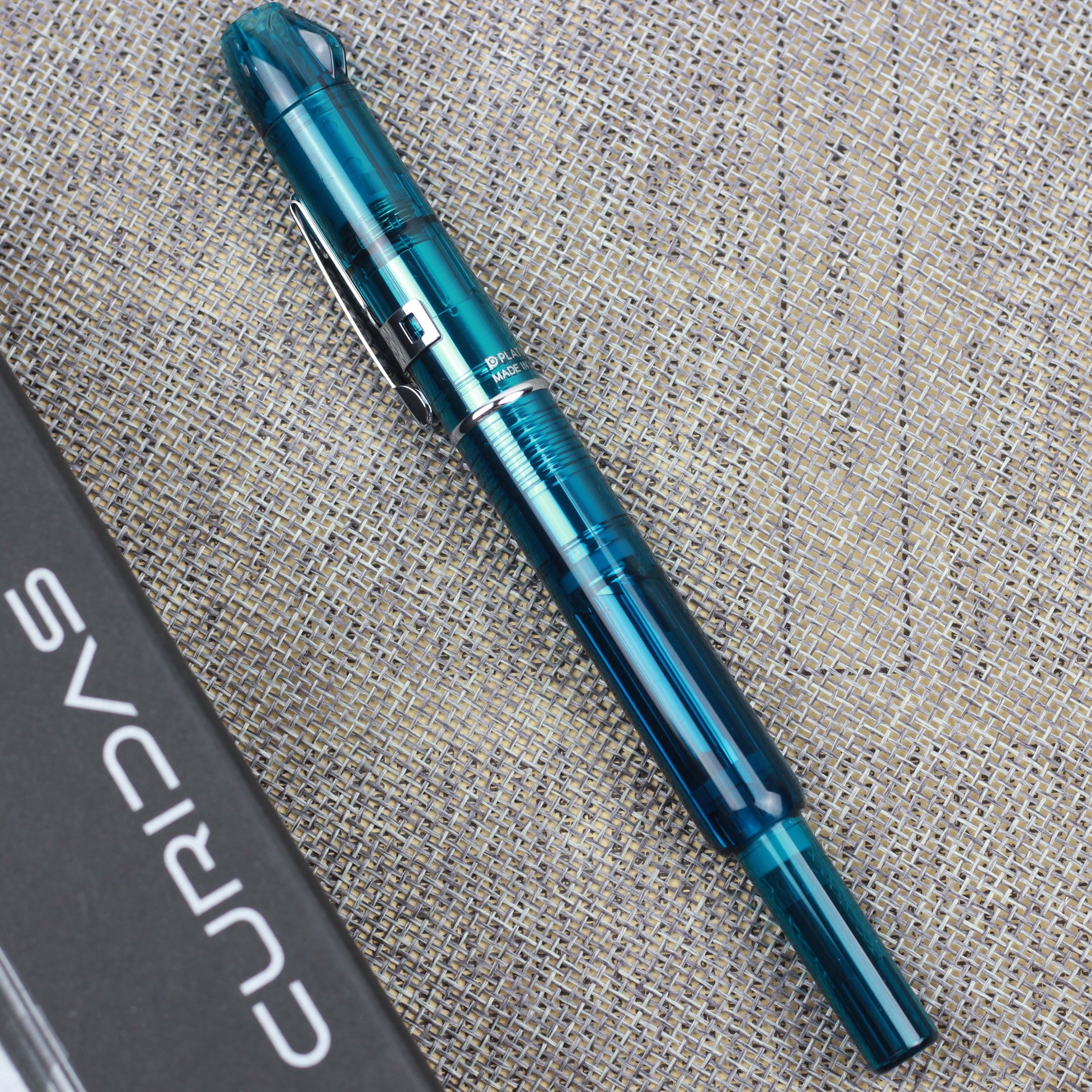 PLATINUM CURIDAS Fountain Pen + Gift Box : Urban Green M
