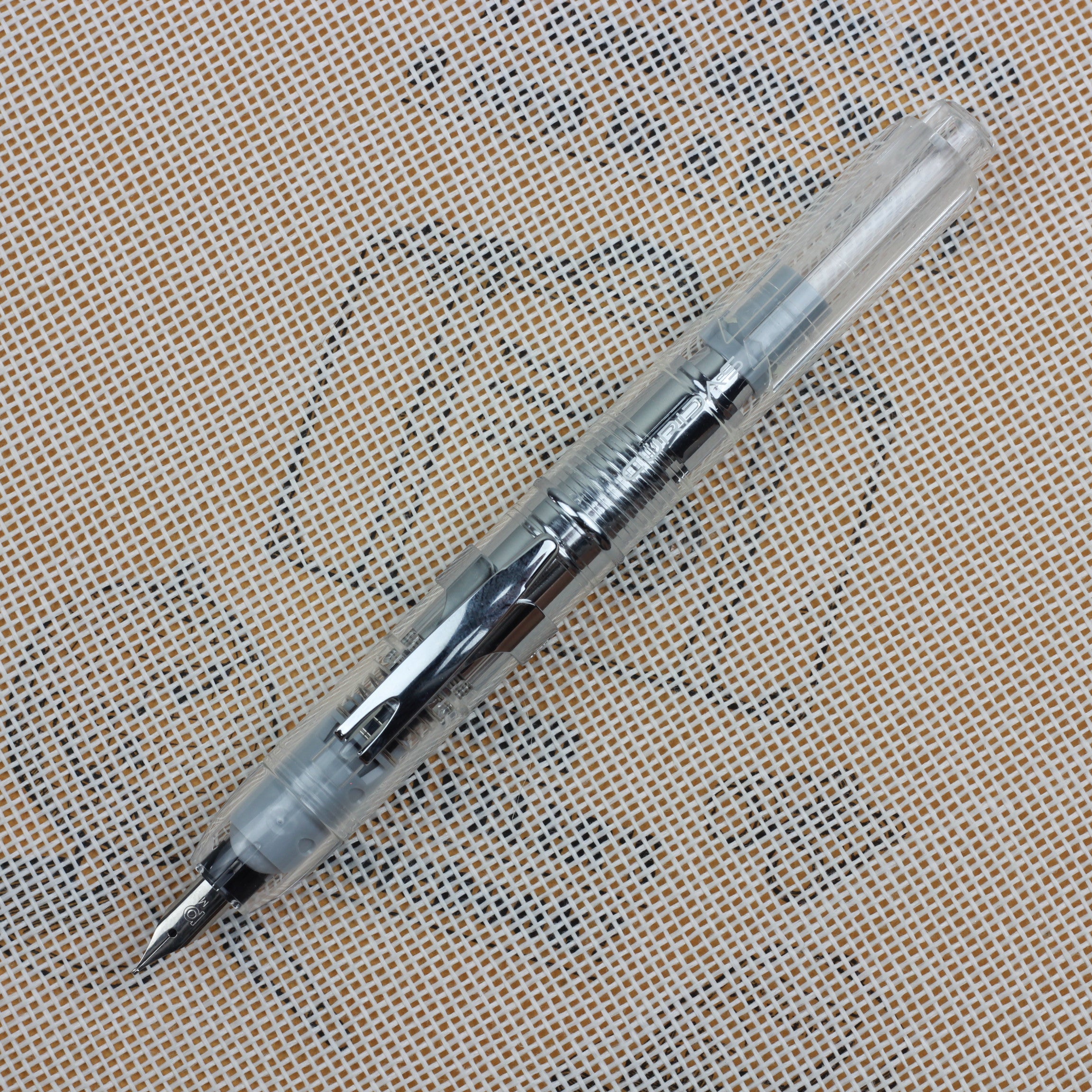 PLATINUM CURIDAS Fountain Pen + Gift Box : Prism Cyrstal M