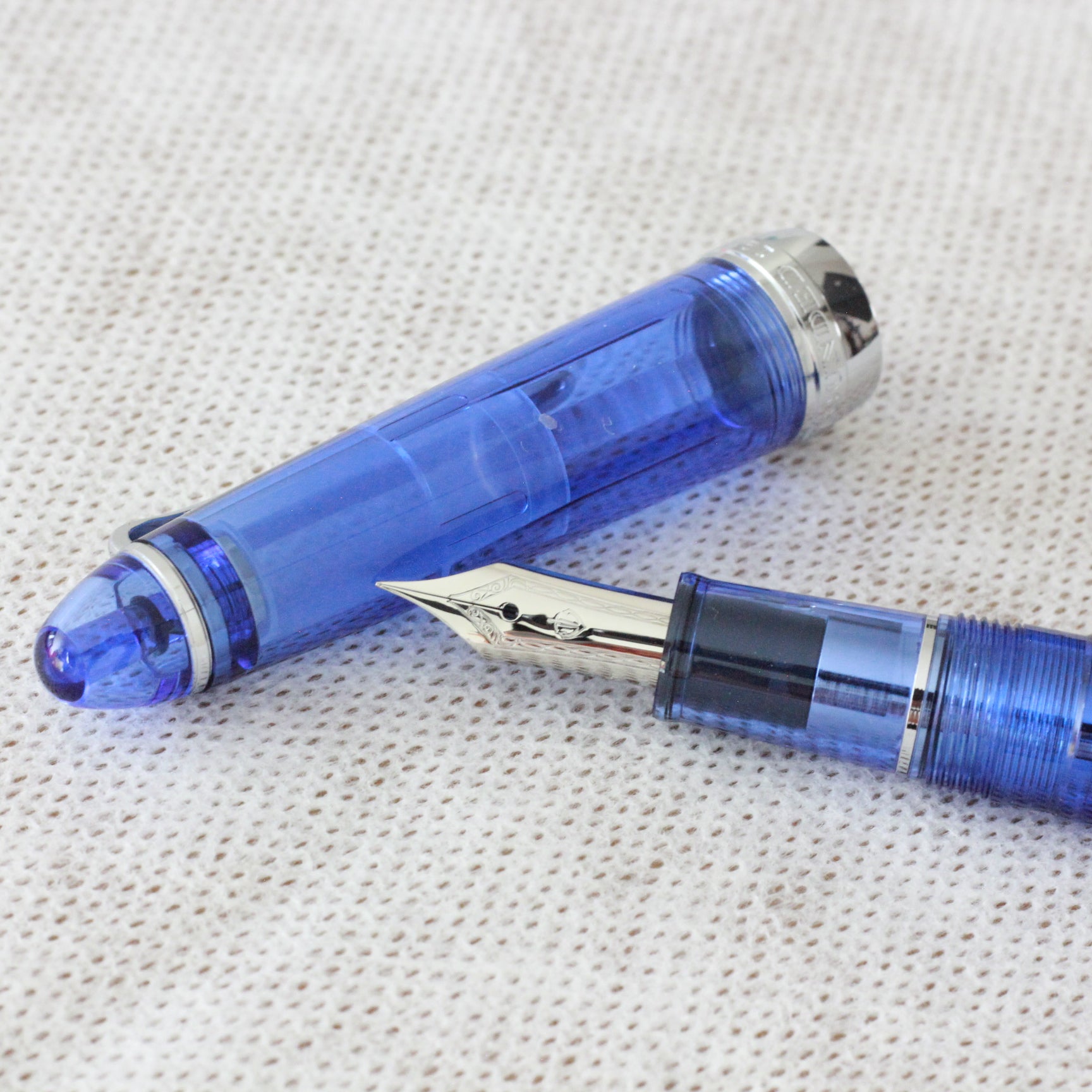 SAILOR Shikiori Hisakata Fountain Pen Uchimizu