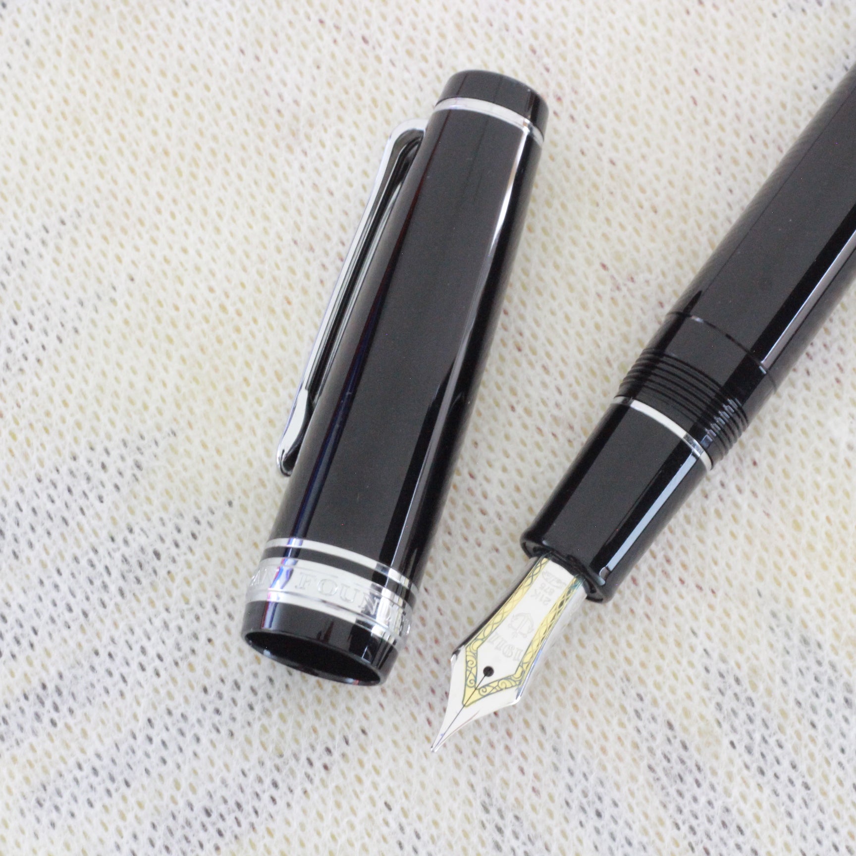 SAILOR Professional Gear Black F.Pen GT 21K