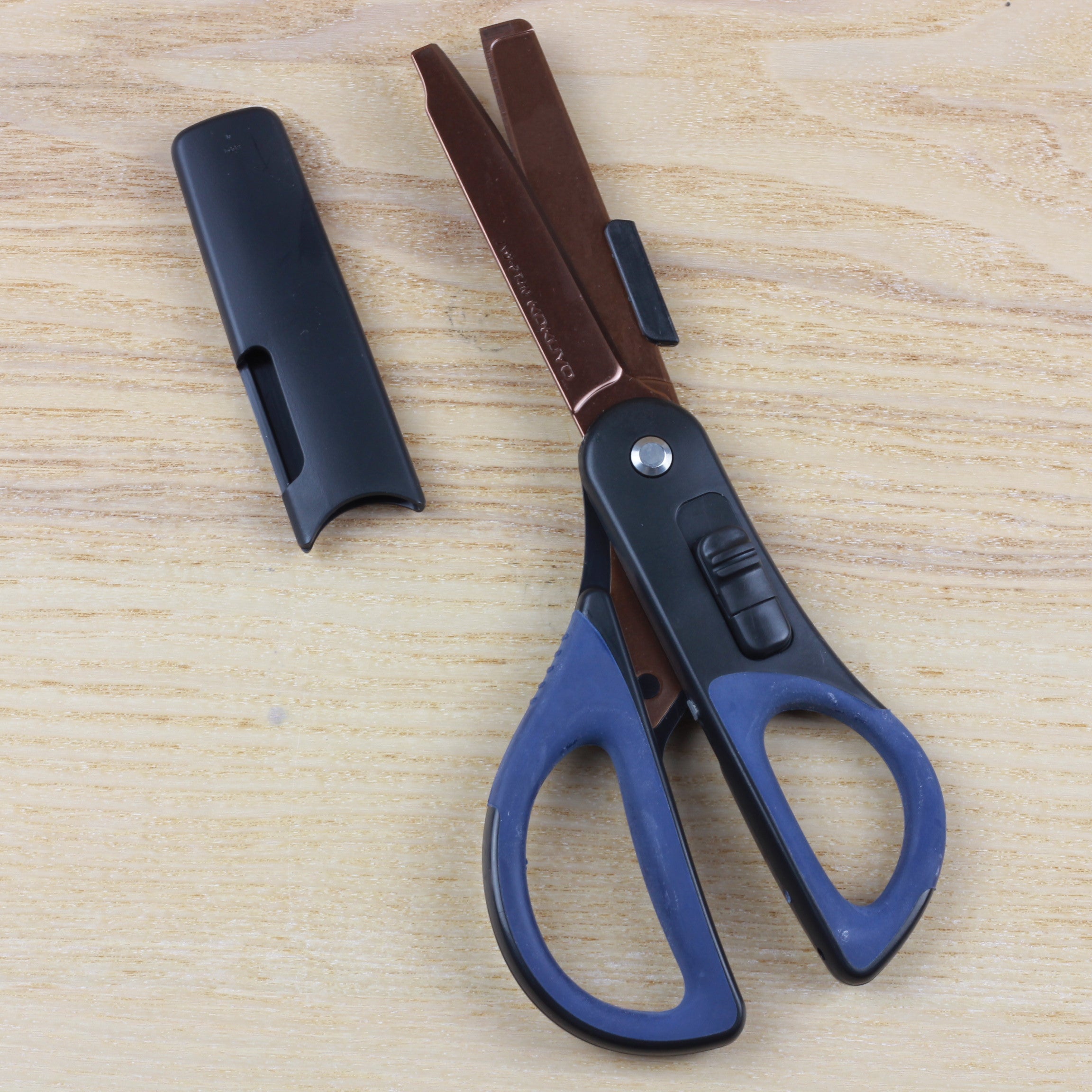 KOKUYO HAKOake Scissors 2 Way Titanium Black