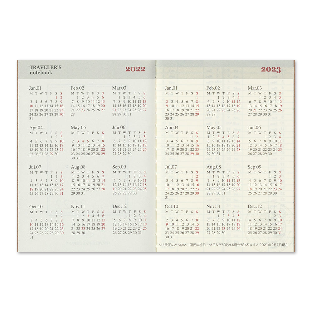 TRAVELER'S 2022 Notebook Passport Size Refill Weekly