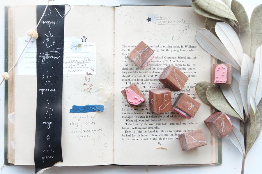 JIEYANOW ATELIER Rubber Stamp Fly Me To The Moon