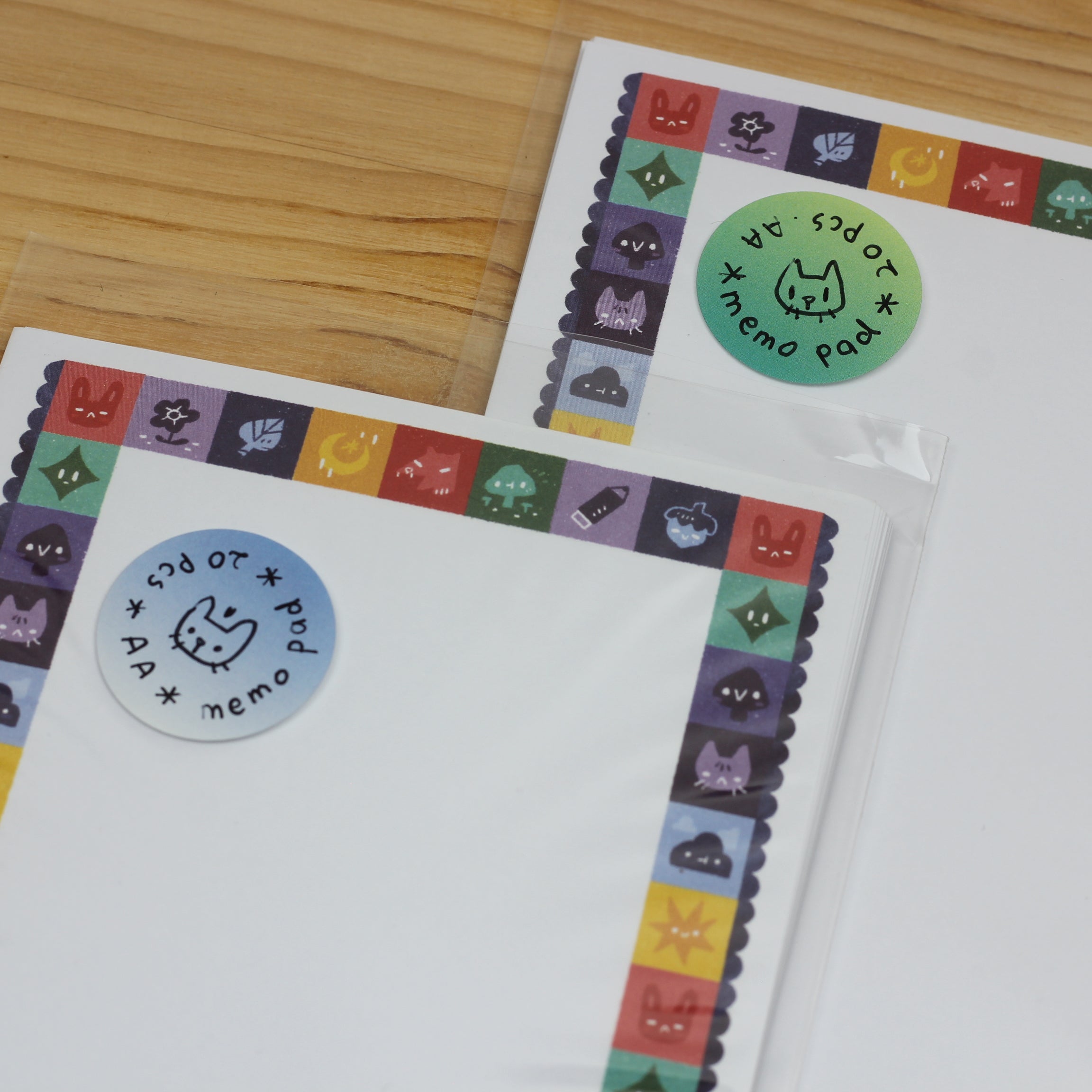AZREENCHAN Memo Pad Happy Team