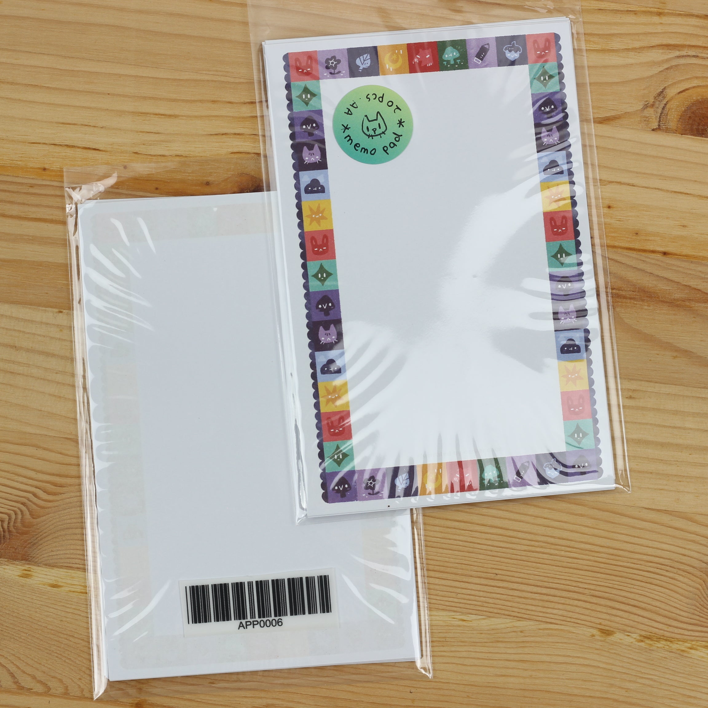 AZREENCHAN Memo Pad Happy Team