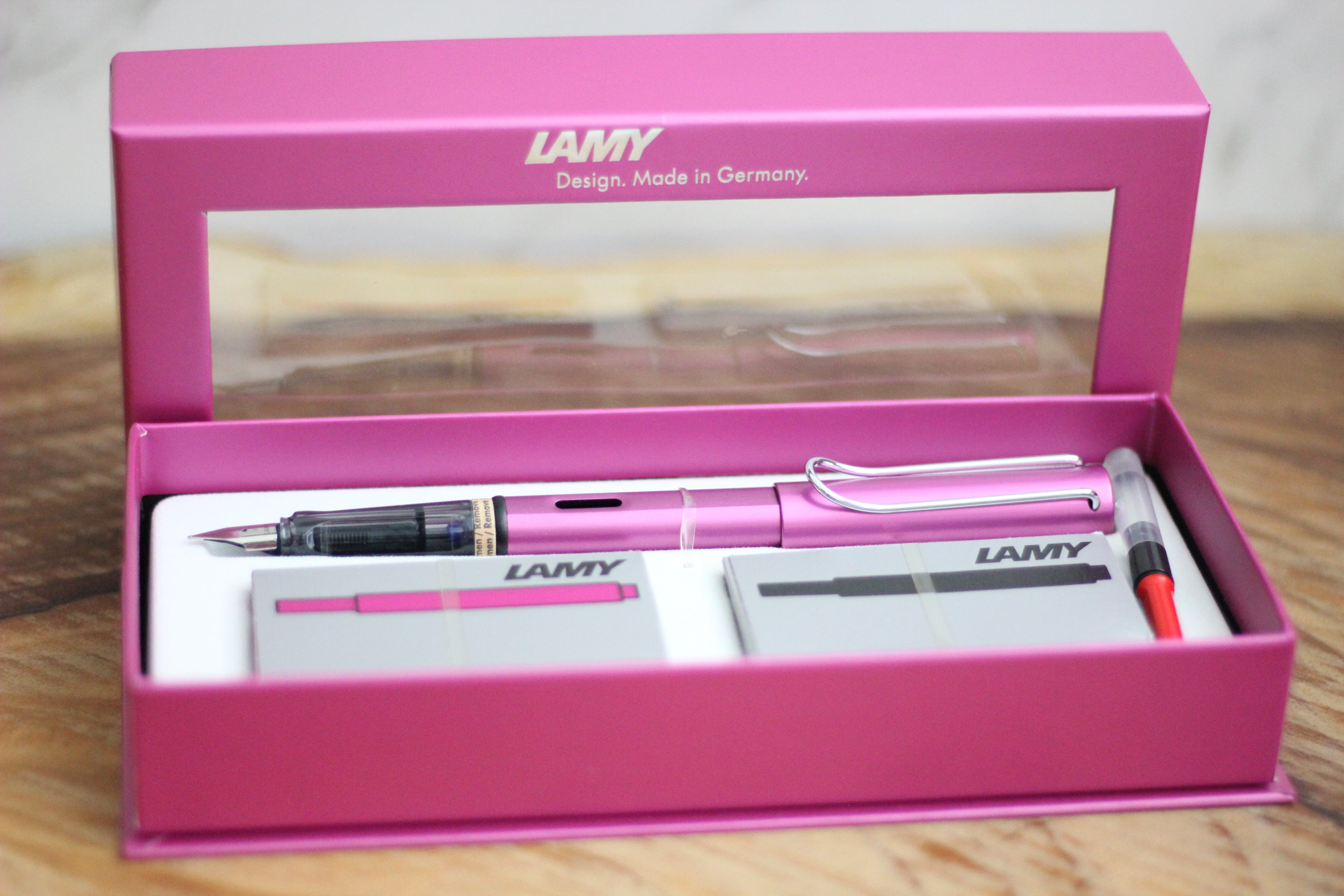 LAMY AL-Star Fountain Pen Vibrant Pink + Ink T10 Set