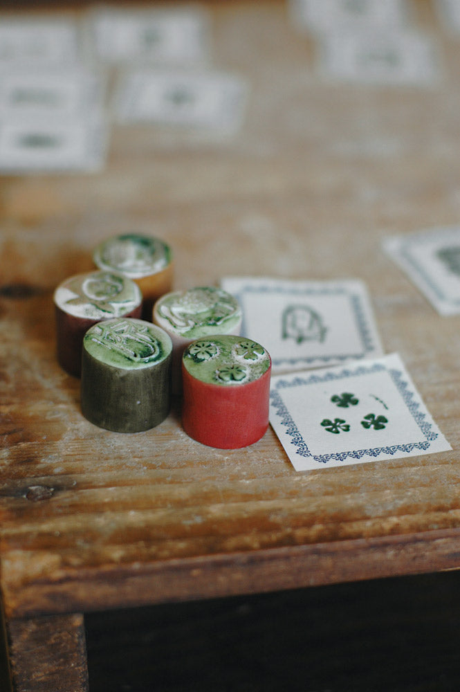 CLASSIKY Porcelain Stamp Daughter