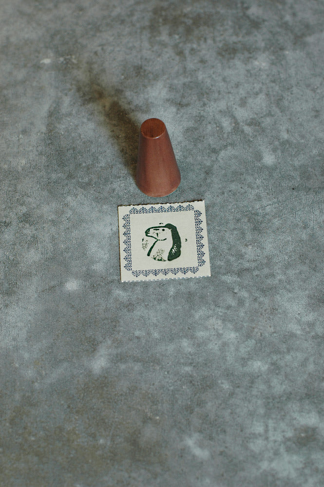 CLASSIKY Porcelain Stamp The Mane