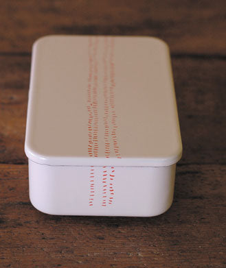 CLASSIKY Enameled Lunch Box B